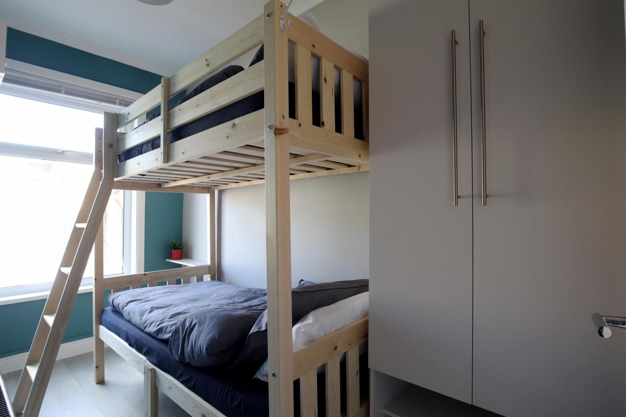 2-Bedroom, Free Parking, High Speed Wi-Fi, Swinton Manchester Bagian luar foto